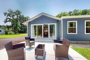 Terrace/patio - Town of Millville - 32669 Cedar Drive | House in Millville (Millville)