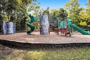 Children’s area - Sea Colony - 39469 Woodland View #5303 | Condo in Bethany Beach (Bethany Beach)