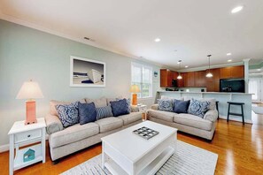 TV, offices - Bayville Shores townhome with a modern interior, AC, & W/D - pool access (Selbyville)