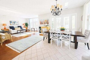 Interior - Sea Colony Tennis townhouse w/community pools, tennis/pickleball, fitness center (Bethany Beach)
