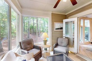 Interior - Sea Colony Tennis townhouse w/community pools, tennis/pickleball, fitness center (Bethany Beach)