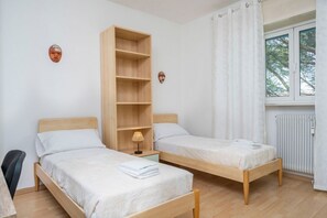 Iron/ironing board - A comfortable and welcoming 60 square meters apartment, perfect for four people, located on the fourth floor of a period building without an elevator.The property is located in a quiet area, allowing our guests to easily and quickly reach the center of U (Udine)