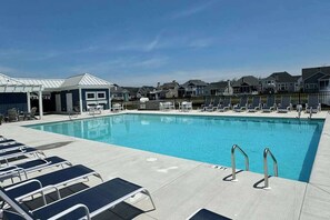 Pool - Marlin Chase home with resort amenities, bikes, grill, EV charger - dog-friendly (Ocean View)