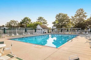 Pool - Mallard Lakes townhouse w/community pool, tennis & basketball court (Selbyville)