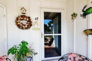 Exterior detail - Mallard Lakes townhouse w/community pool, tennis & basketball court (Selbyville)