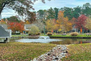 Property grounds - Sea Colony home with pools, tennis & pickle ball courts, fitness center (Bethany Beach)