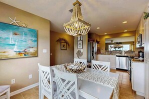 Dining - Bethany Bay 2nd floor condo w/shared pool, tennis court, on-site golf, balcony (Ocean View)