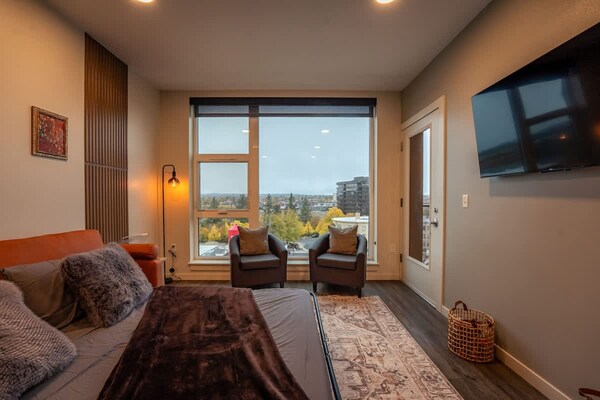Gated Parking Dt 2br W City View Gym Access - Spokane, WA