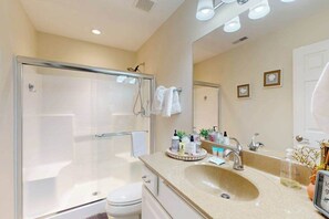 Shower, hair dryer, towels - West Fenwick home w/deck, patio, firepit, balcony & grill (Selbyville)