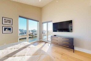 Iron/ironing board, WiFi, bed sheets - Brand New House-Private Pool on Canal Town of South Bethany (Bethany Beach)