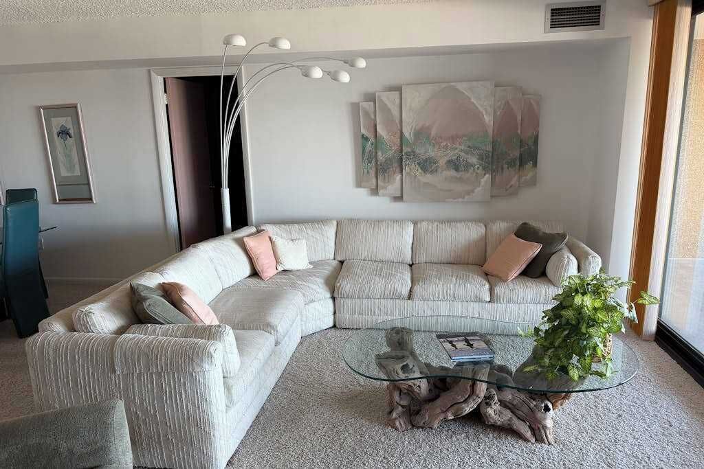 TV, DVD player, offices
