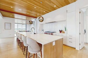 Dining - Bayview Park bay front house w/private pool, amazing bay views, deck, balcony (Bethany Beach)