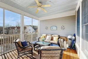 Property grounds - Bear Trap Dunes condo with pools, hot tub, WiFi, fitness center, golf on site (Ocean View)
