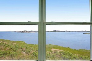Interior - Bethany Bay Condo with Shared Pool, High-Speed WiFi, Bay View, & Central AC (Ocean View)