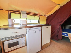 Interior - Bracelands - Safari Tent 2 (Coleford)