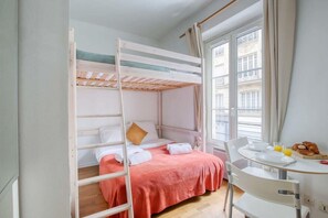 Iron/ironing board, WiFi, bed sheets - Restful Studio-Coeur du 17e - Bail Moy Durée (1FG) (Paris)