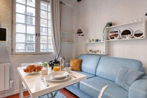 Dining - New & Authentic Studio - The Historical Le Marais (Paris)