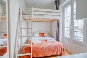 Iron/ironing board, WiFi, bed sheets - Welcoming Studio - Coeur du 17em - Bail moy durée (Paris)