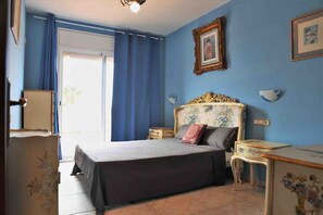 Iron/ironing board, WiFi, bed sheets - Magnificent villa in Santa Susanna, 100m from the beach, with pool and privacy (Santa Susanna)