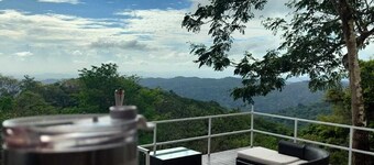 Refuge with a spectacular sunset in Cerro Azul