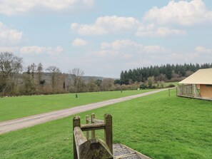 Property grounds - Bracelands - Safari Tent 4 (Coleford)