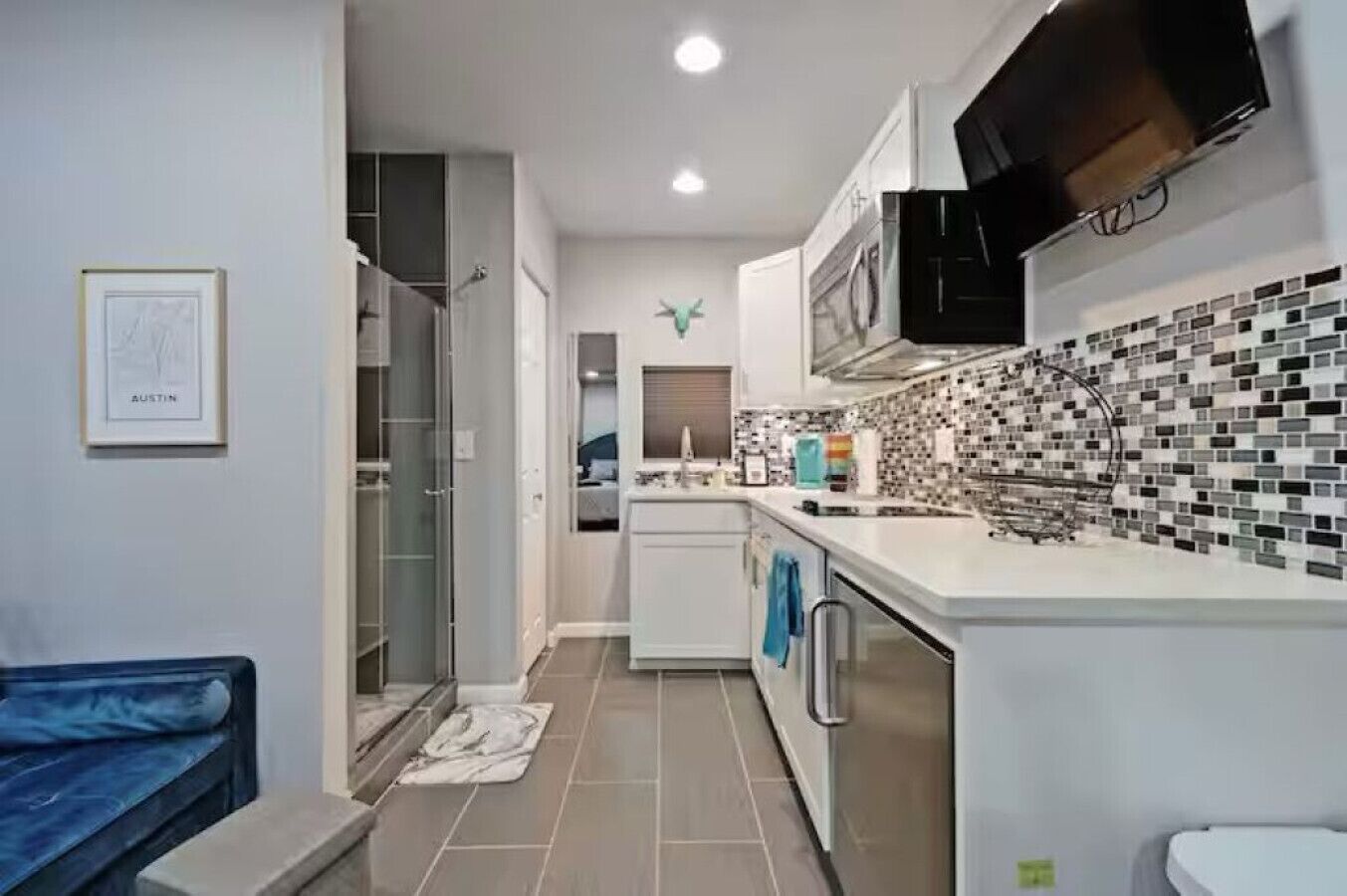 Refrigerador, microondas, horno y parrilla de estufa 