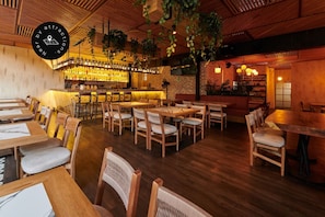 Bar (on property) - Stylish Studio with AC near Provenza&Parque Lleras (Medellín)