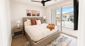 Iron/ironing board, travel cot, WiFi, bed sheets - Double the fun @ The Isle - 2 Homes | Up to 24! (Washington)
