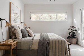 Iron/ironing board, WiFi, bed sheets - Scribbly Gums Berrara (Berrara)