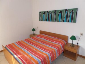Room - Welcoming apartment for seven guests in Bibione (Bibione)