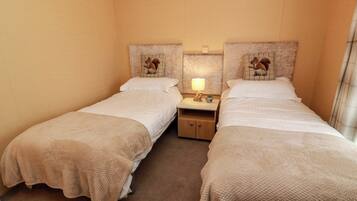 2 bedrooms, individually decorated, individually furnished, free WiFi