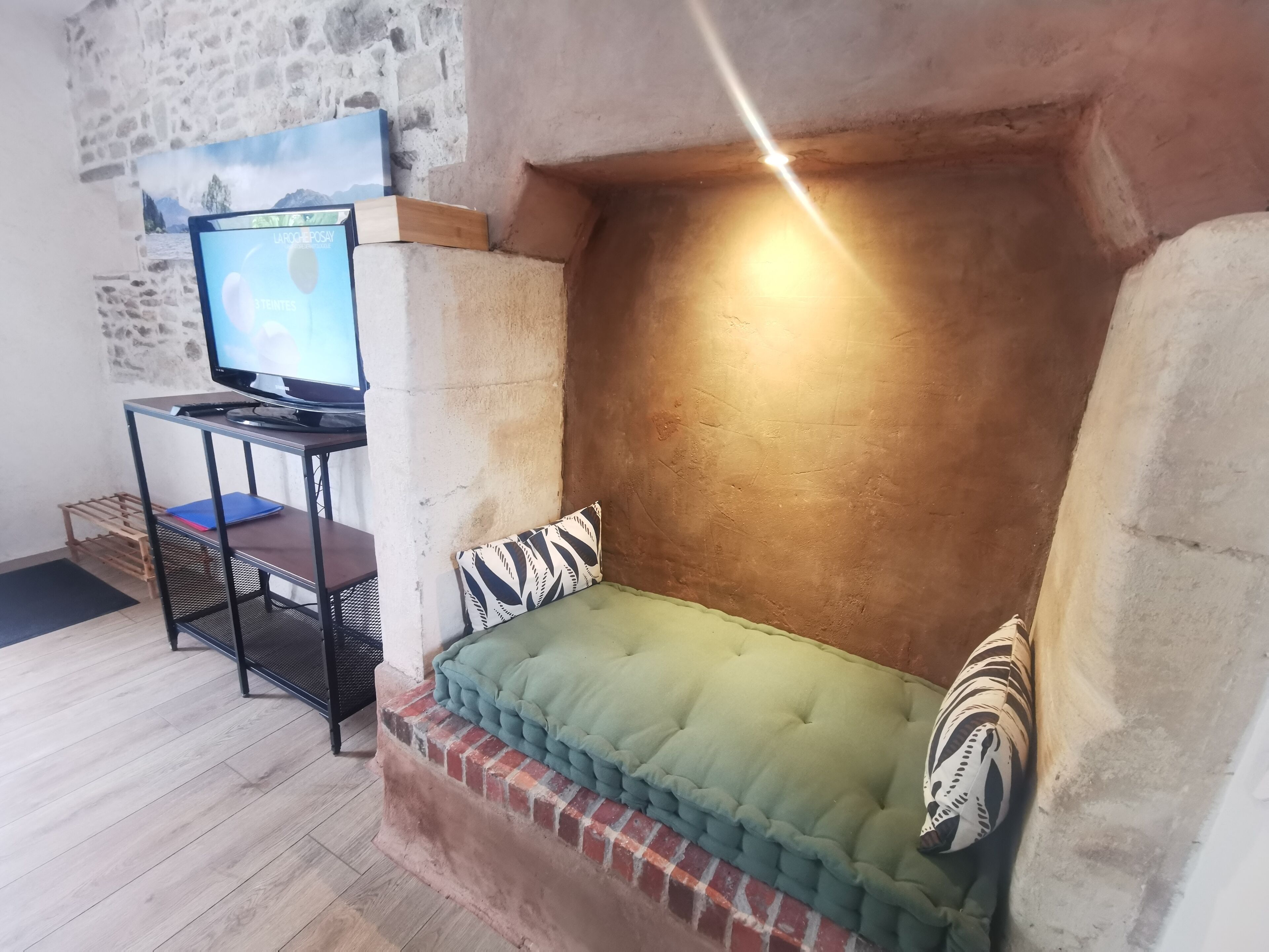 Senior Double Room | Individually decorated, desk, free WiFi