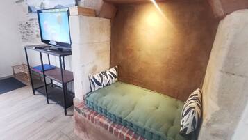 Senior Double Room | Individually decorated, desk, free WiFi