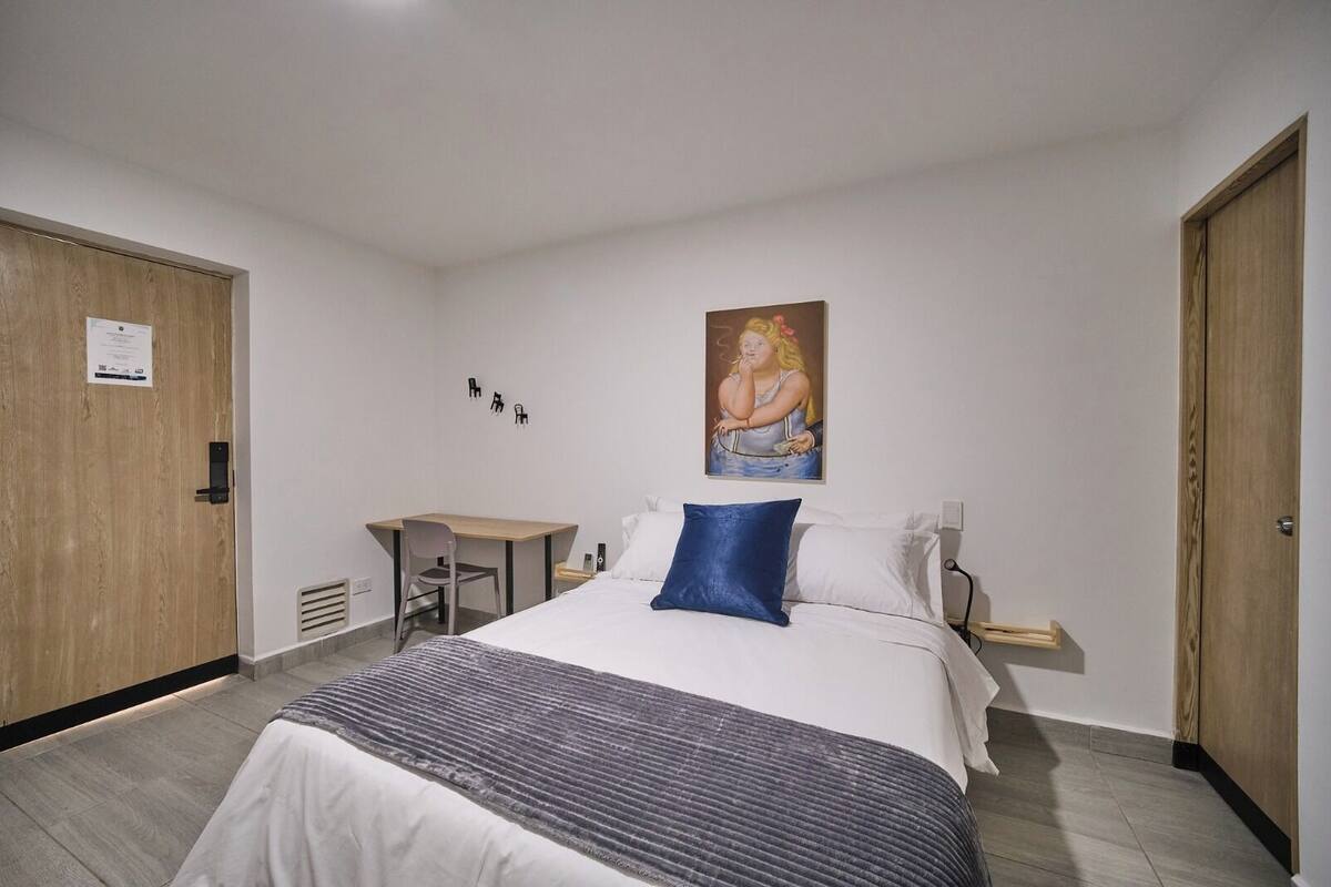 Basic Apartment | Desk, free WiFi