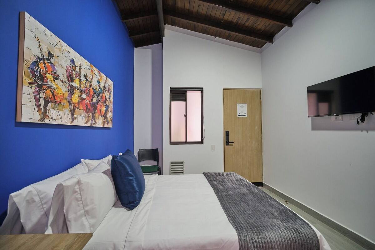 Business Apartment | Desk, free WiFi