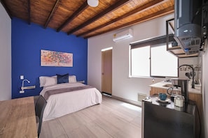 Classic Apartment - Living Blue  (Medellín)