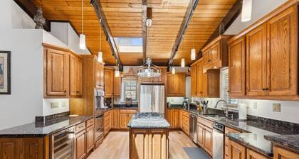 Private Dock | Lake Lanier | Waterfront | Spacious Family Home | Grass-to-Water Dock Access!
