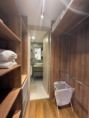 Bathroom - Flora Traveller House (Cali)