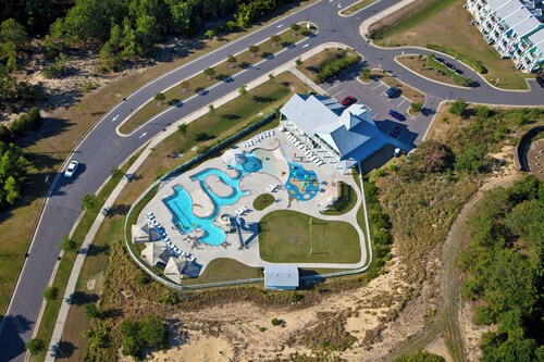 Shared Pool w/ Lazy River | Dog-Friendly