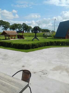 Outdoor dining - Ostfriesland hut no. 8 with terrace (Aurich)