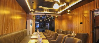 Victoria Plus Hotel & Suites