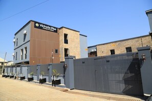 Exterior - Victoria Plus Hotel & Suites (Asaba)
