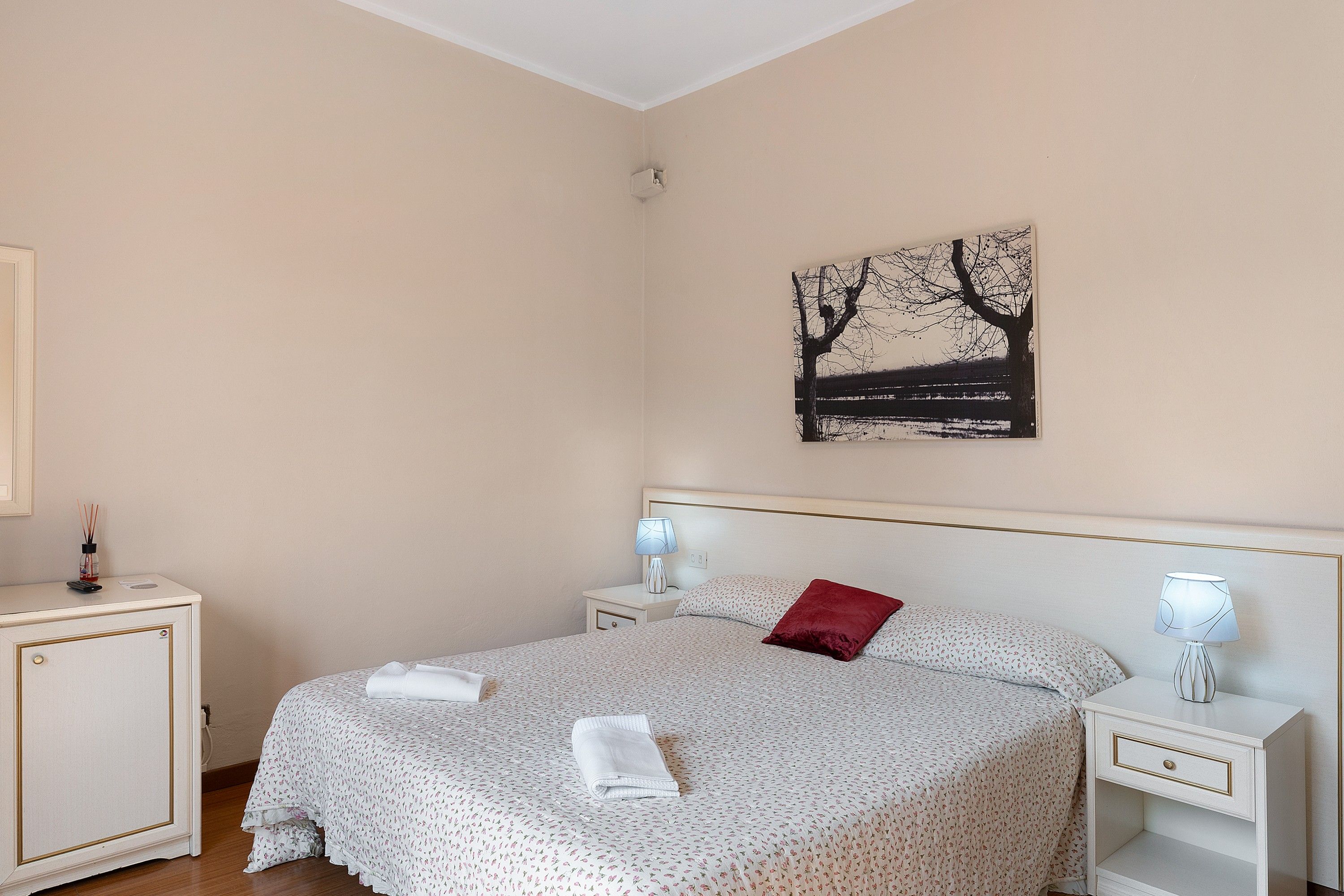 1 bedroom, WiFi, bed sheets