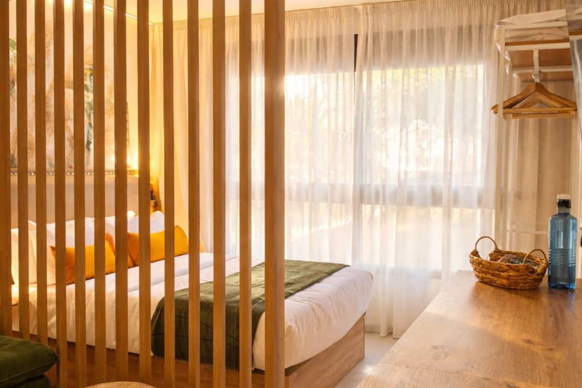 家庭开间 | 笔记本电脑工作区、免费 WiFi