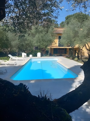 Pool - Room 'Camera Fuoco' with Shared Pool, Shared Garden and Wi-Fi (Le Vedute)