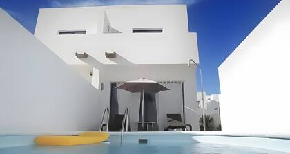 Villa Gabriela, Marina Rubicón – Your Ideal Home for a Relaxing Getaway