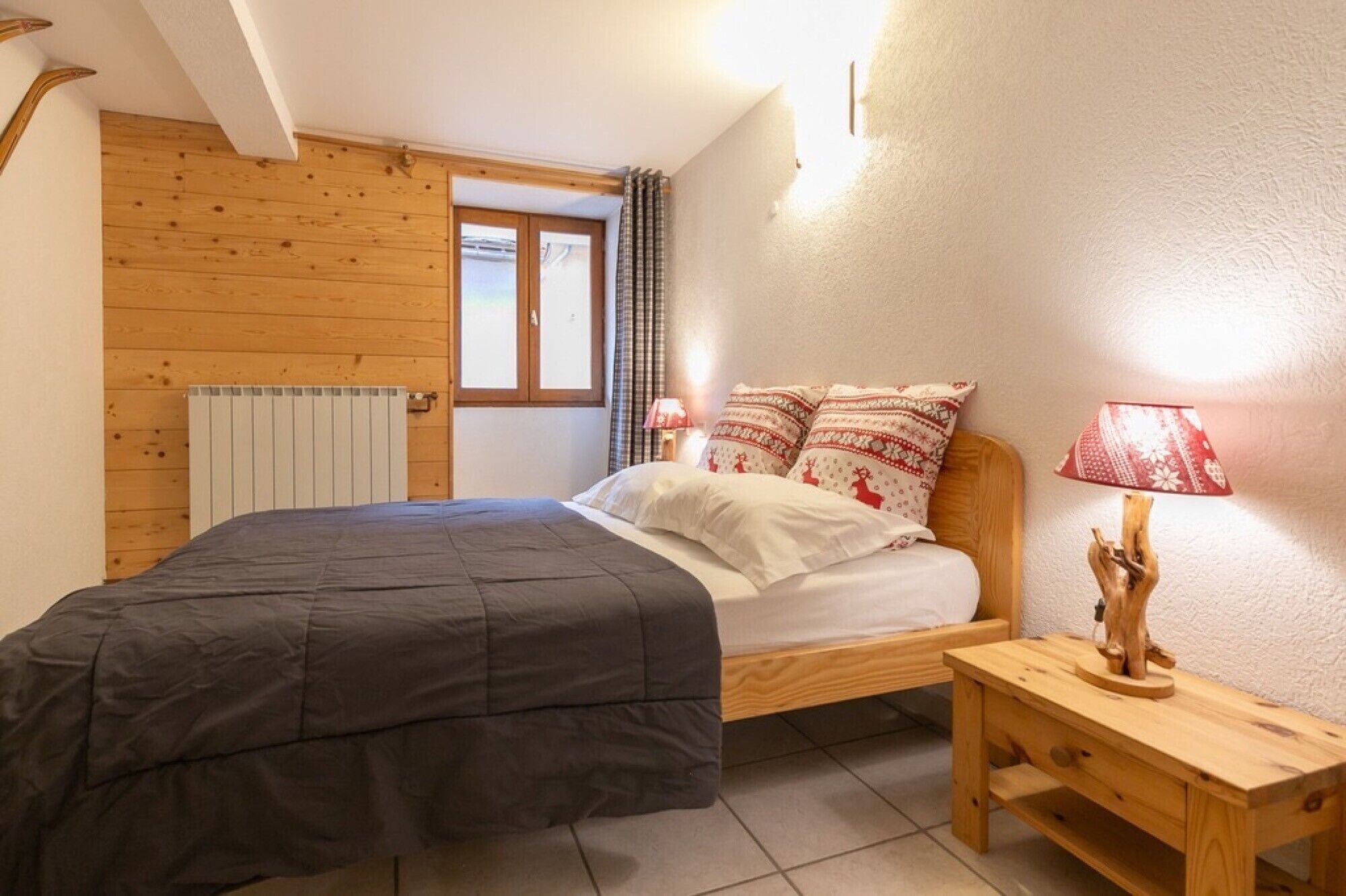 1 habitación, tabla de planchar con plancha y wifi 