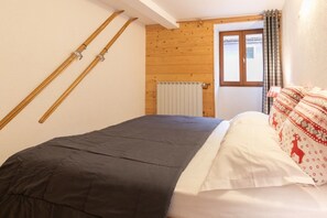 1 bedroom, iron/ironing board, WiFi