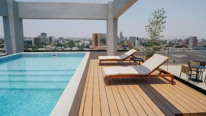 City-view apartment near La Minerva