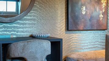 Deluxe Double Room | Interior